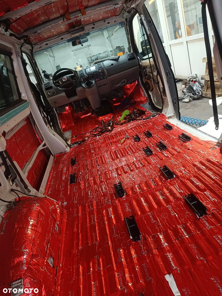 Volkswagen Caravelle L1 4Motion - 24