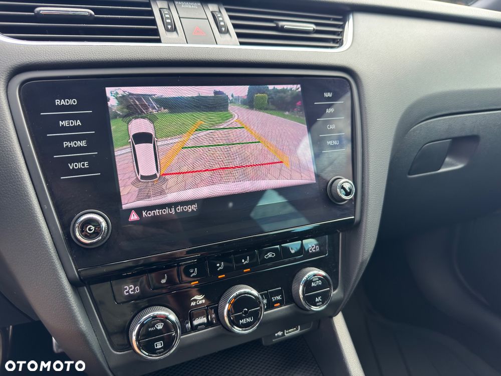 Skoda Octavia 2.0 TDI DSG RS - 36