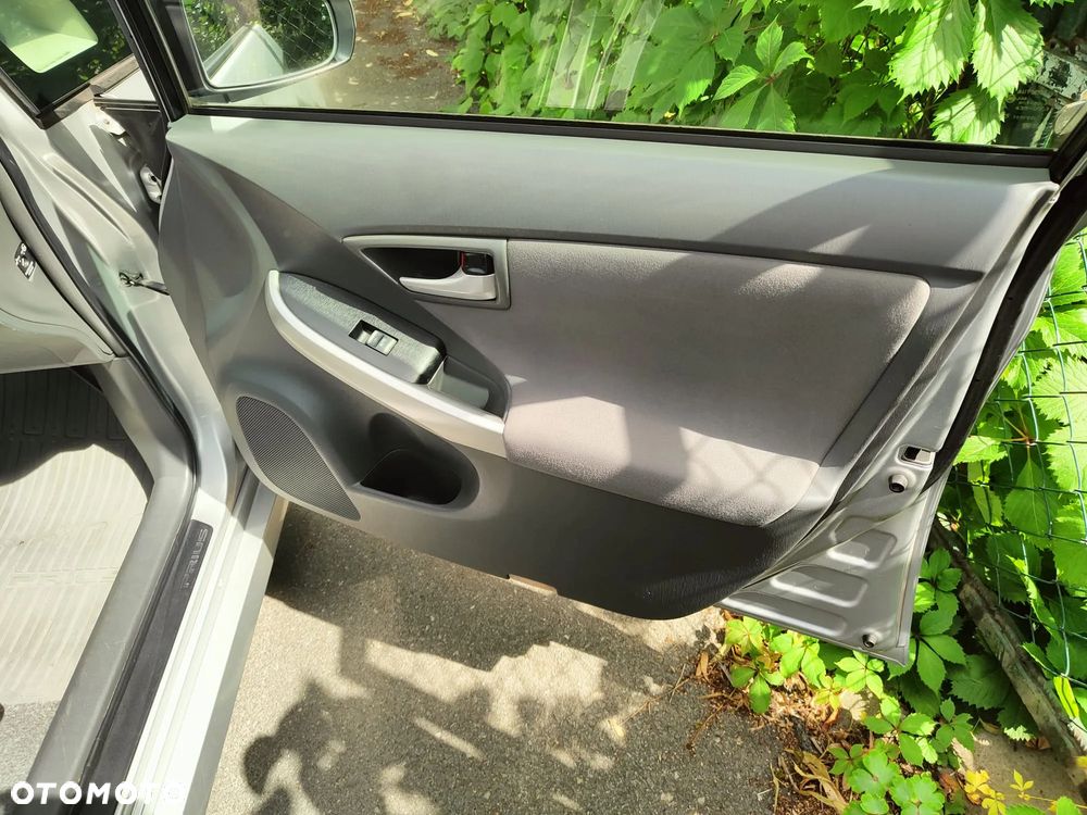 Toyota Prius - 21