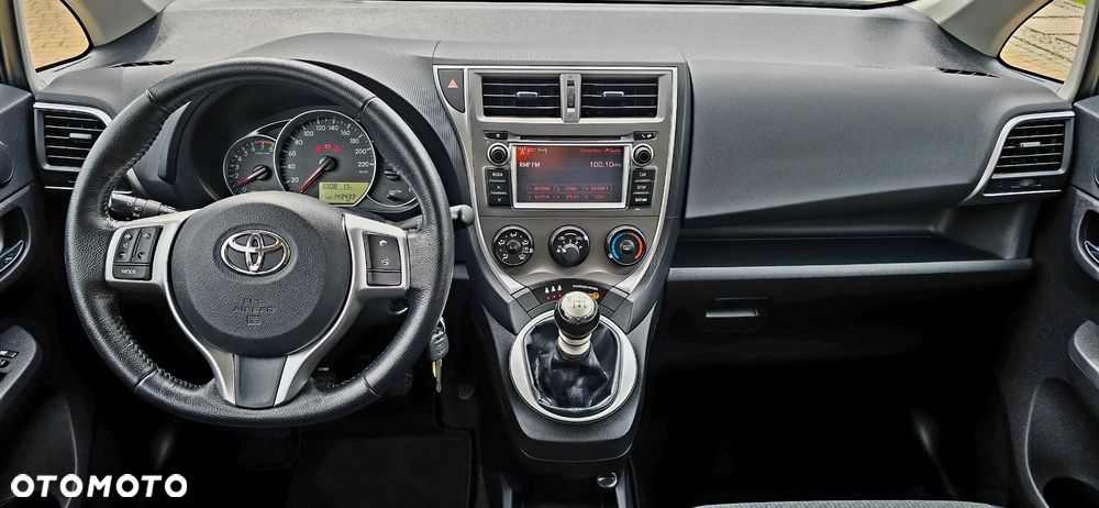 Toyota Verso S - 21