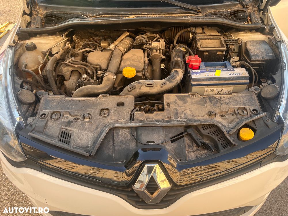 Renault Clio - 11