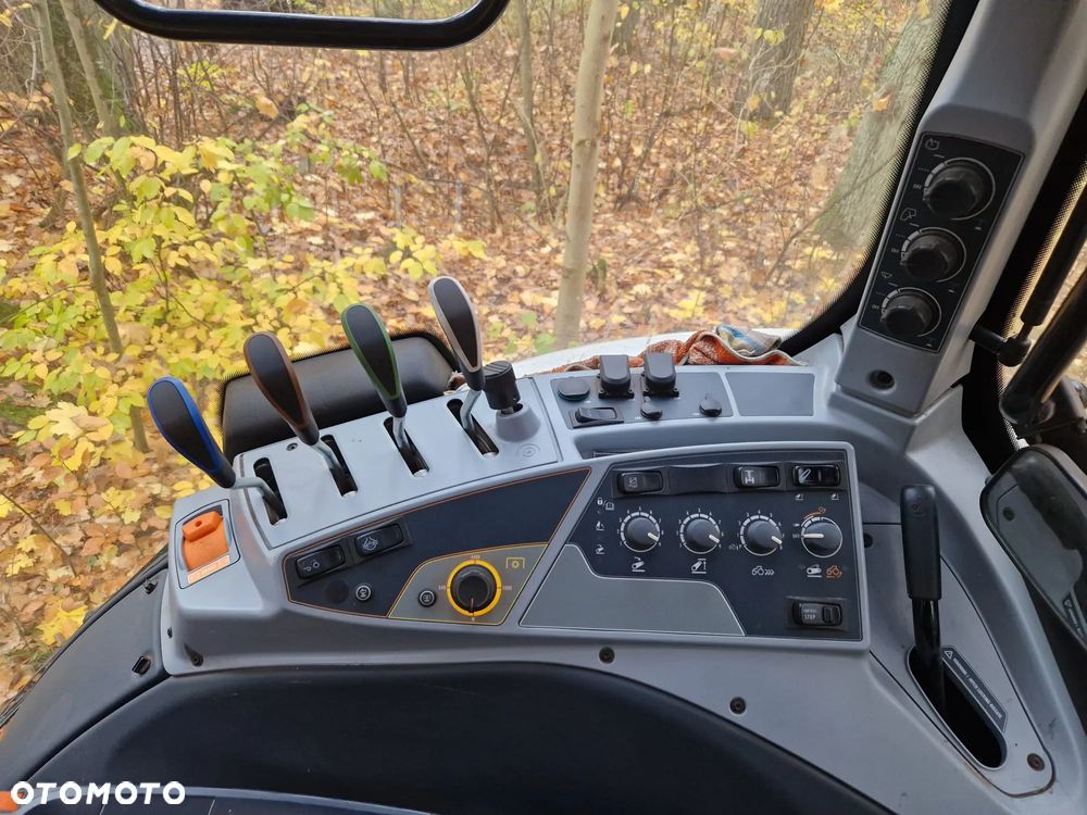 Valtra N124 - 5