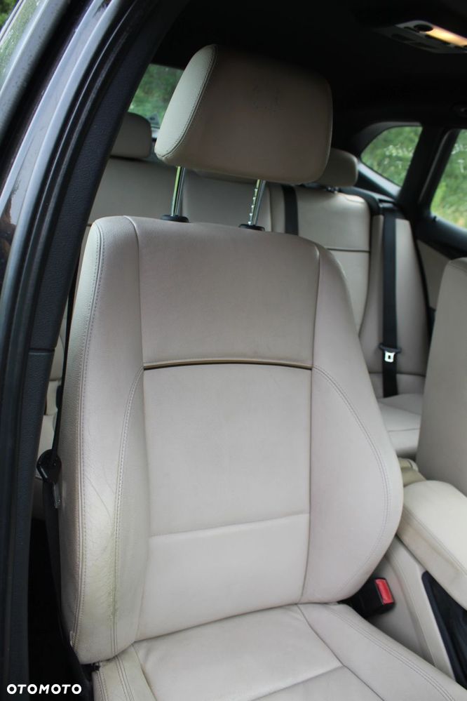 FOTEL PRAWY SKÓRA NEVADA OYSTER GRZANY BMW X1 E84 - 4