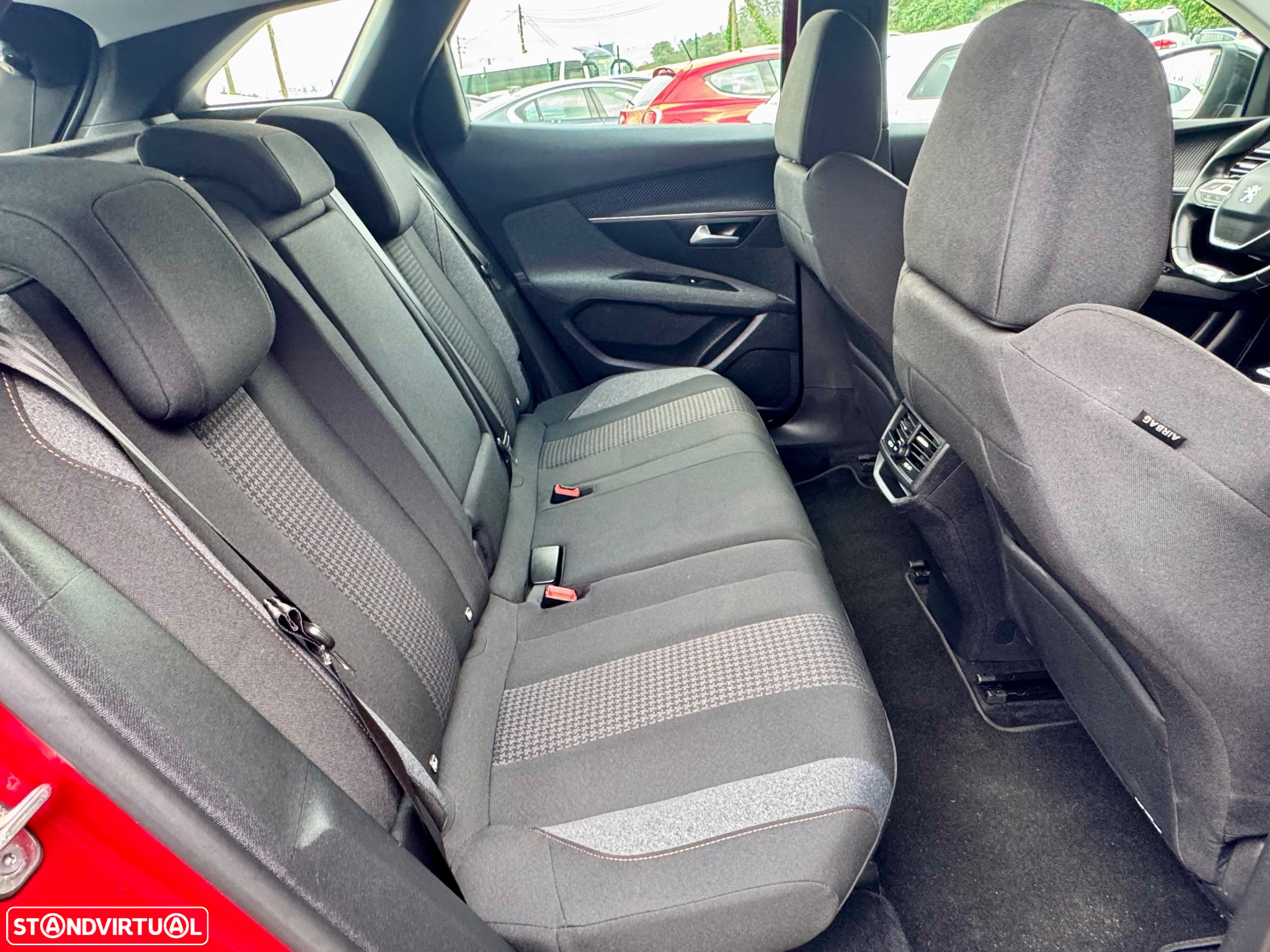 Peugeot 3008 1.5 BlueHDi GT EAT8 - 46