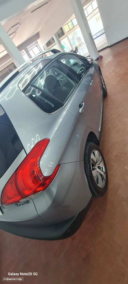 Peugeot 2008 BlueHDi 100 STOP & START Allure - 12