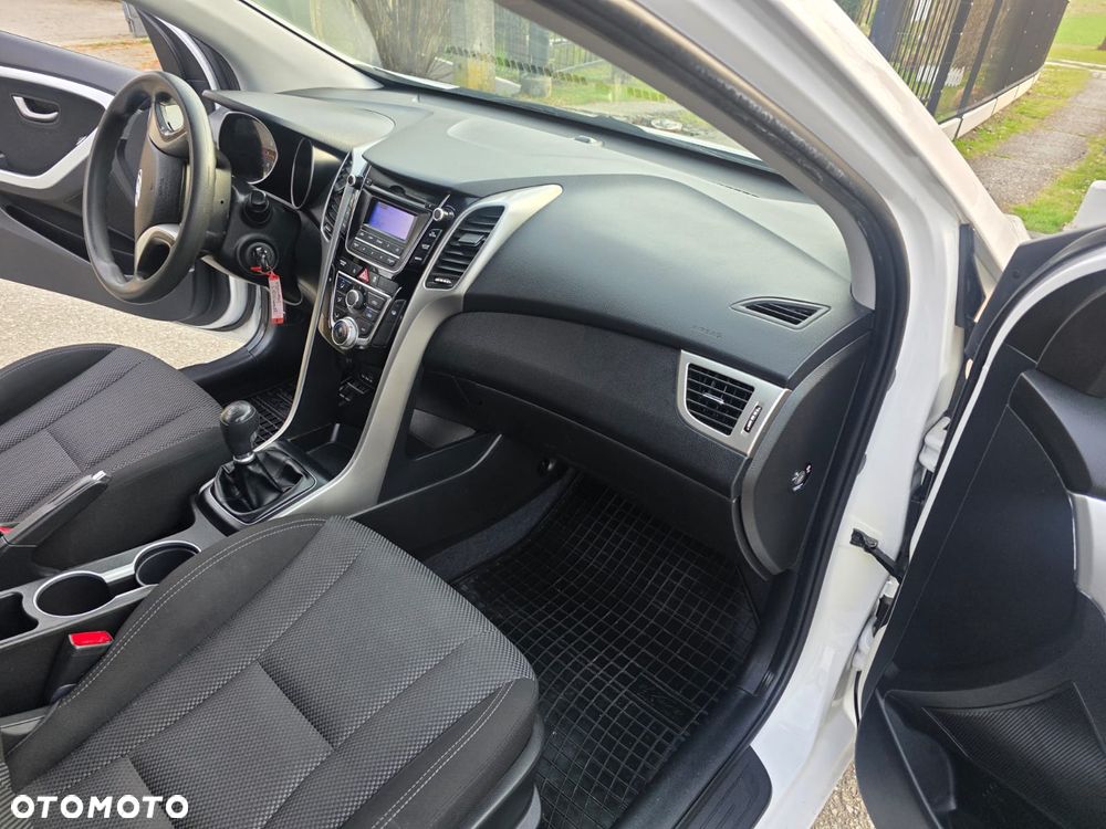 Hyundai i30 1.4 Fifa World Cup Edition - 6