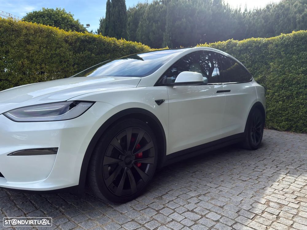 Tesla Model X Plaid AWD - 2