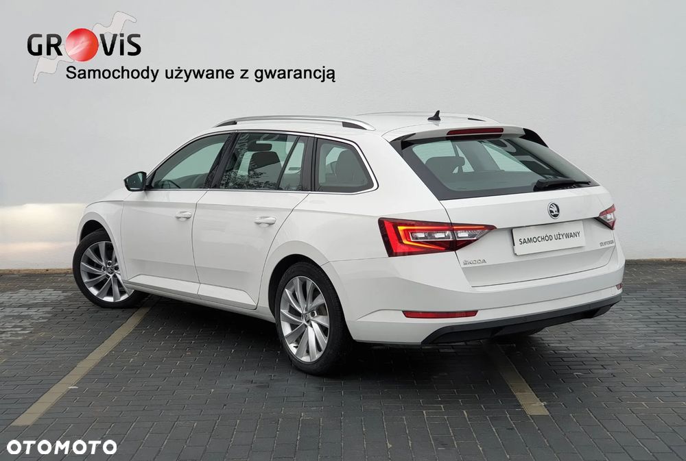 Skoda Superb 2.0 TDI Ambition DSG - 2