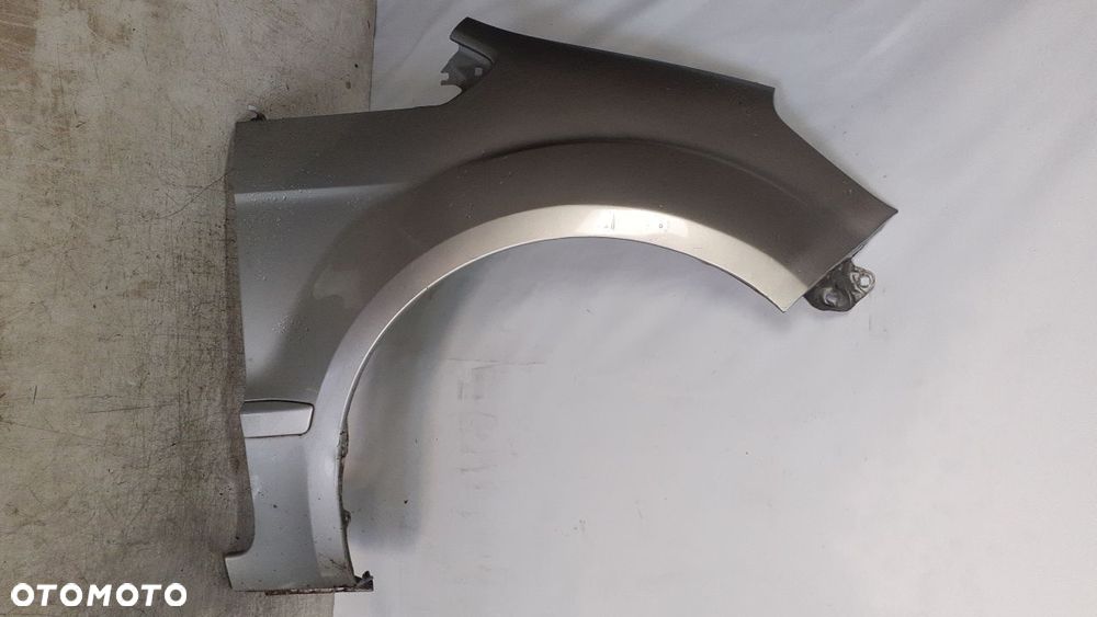 * FORD GALAXY II MK2 SREBRNY  BŁOTNIK  PRZEDNI PRAWY - 1