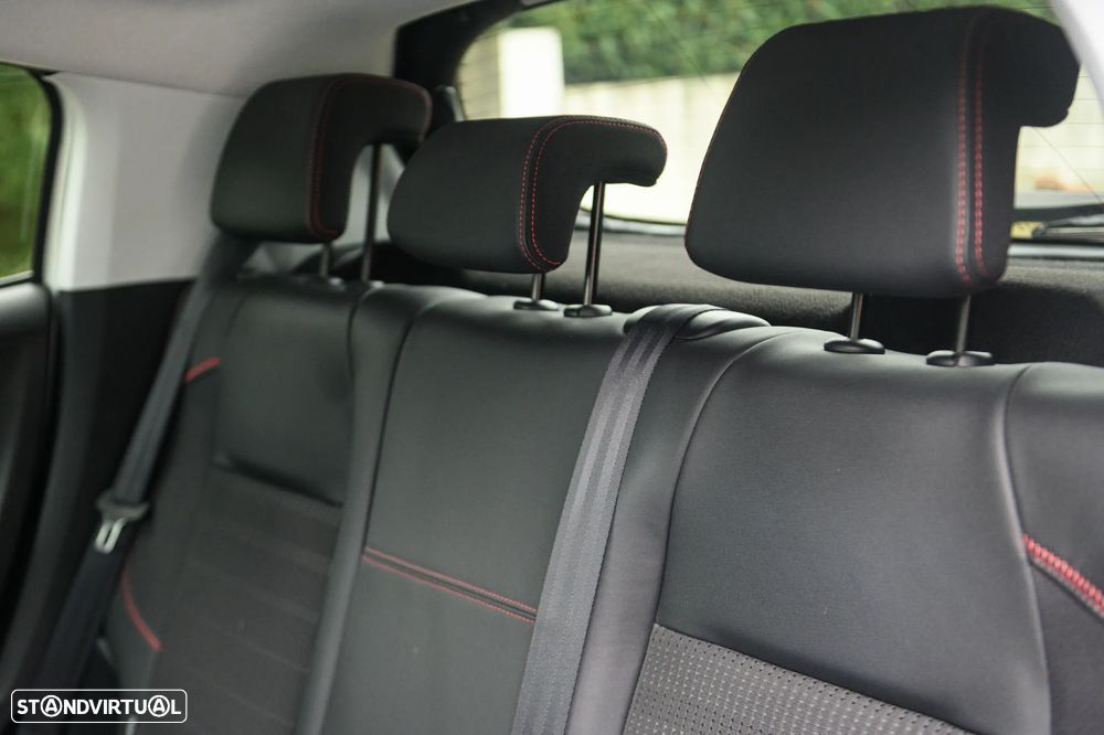 Peugeot 208 1.2 PureTech GT Line - 21