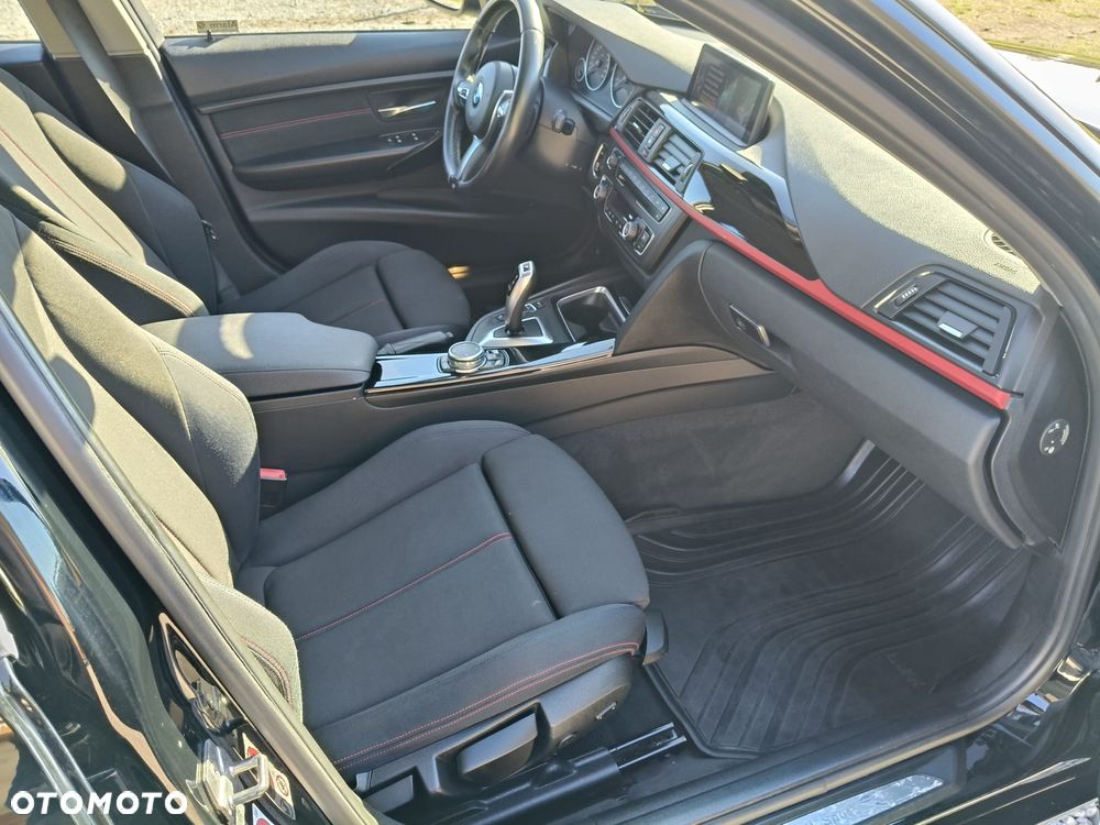 BMW Seria 3 318d Sport Line - 10