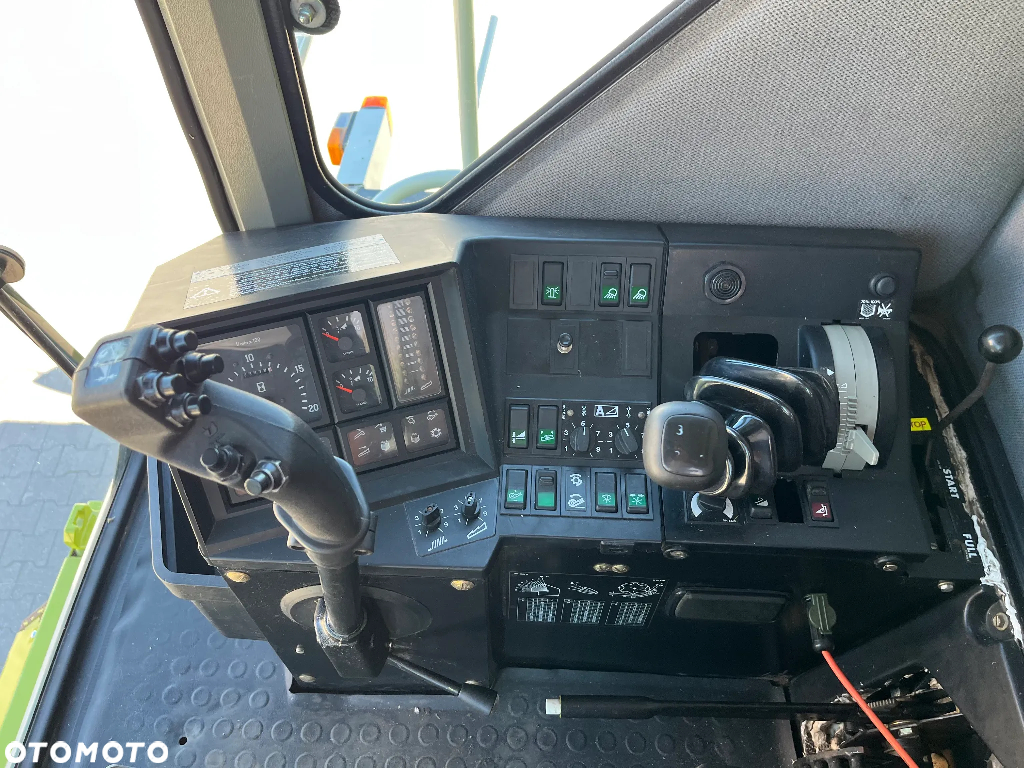 Claas Dominator 108 SL Maxi - 16