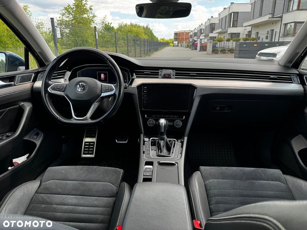 Volkswagen Passat 2.0 TDI Elegance DSG - 14