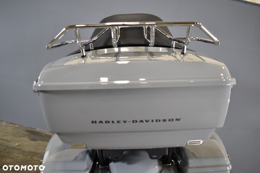 Harley-Davidson Touring Street Glide - 9
