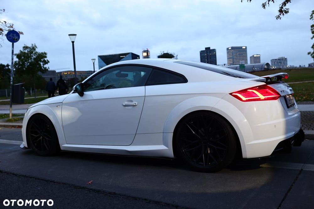 Audi TT Coupé - 17