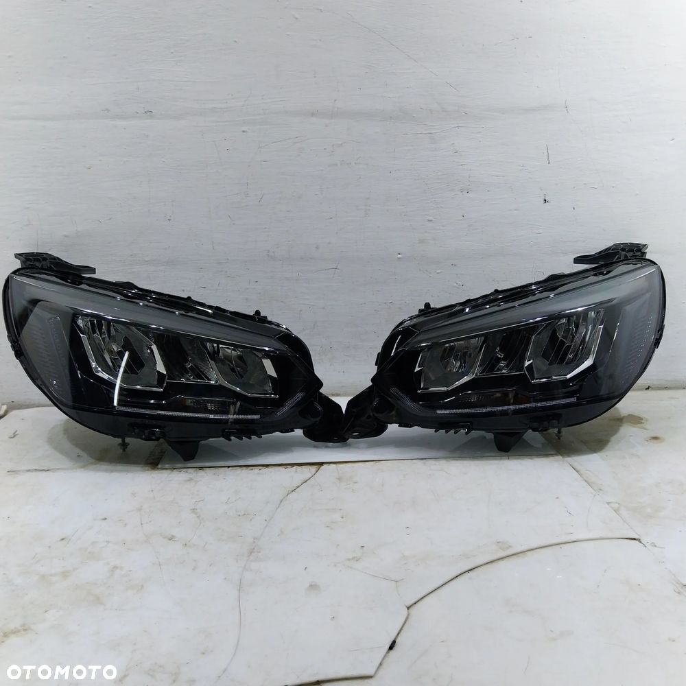 PEUGEOT 208 2008 II 2 19R- LAMPA PRAWA PRZEDNIA PRZÓD 9833036380 LED - 1