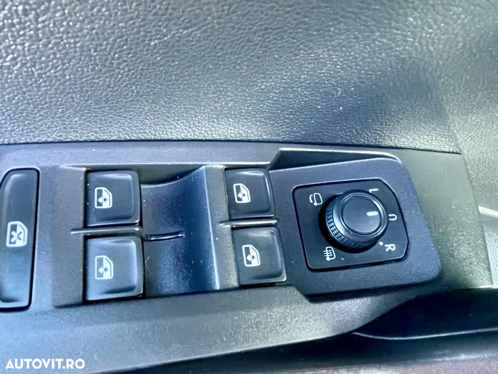 Volkswagen T-Cross 1.0 TSI DSG Life - 12