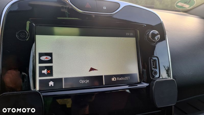 Renault Clio 1.2 16V 75 Expression - 24