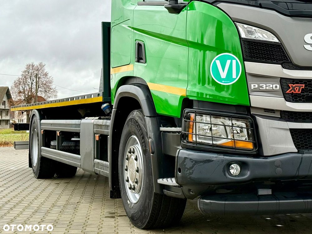 Scania P320 / PLATFORMA / NOWY / 5 TYŚ KM / SYPIALKA / 2023 ROK / CAŁA NA PODUSZKACH / 7.7 M DŁUGOŚCI / LAWETA / DO PRZEWOZU MASZYN ROLNICZYCH ITP - 16