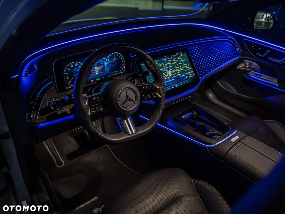Mercedes-Benz Klasa E 300 de PHEV 4-Matic AMG 9G-Tronic - 39