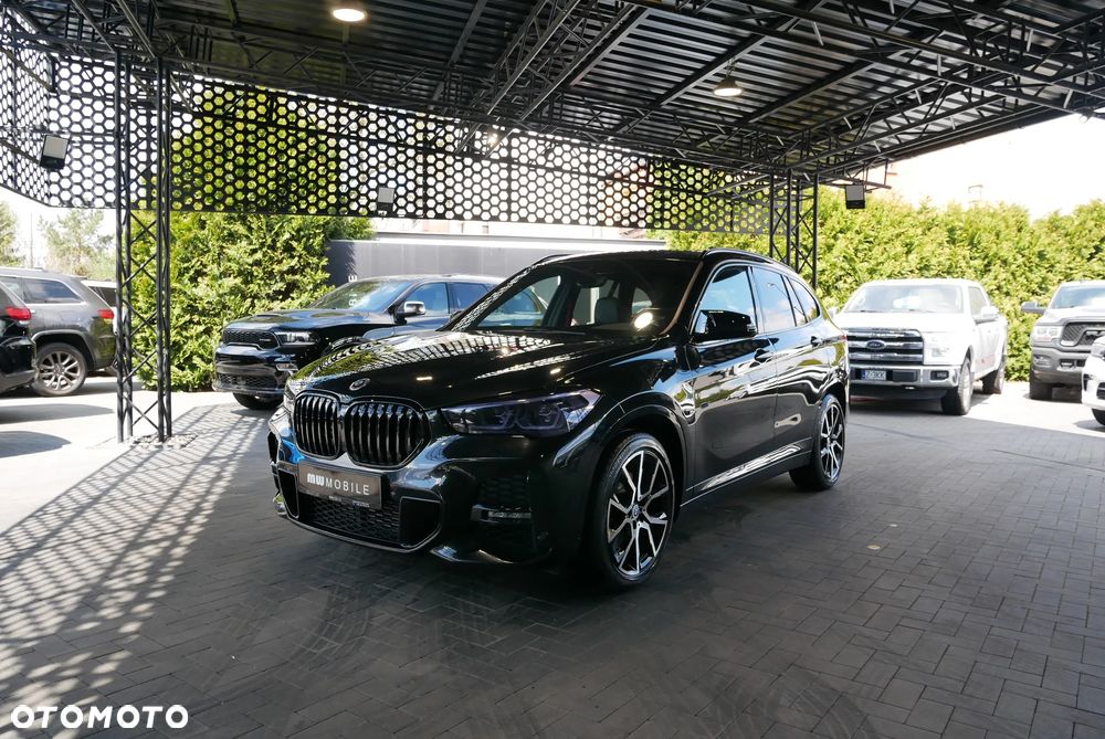 BMW X1 xDrive28i - 1
