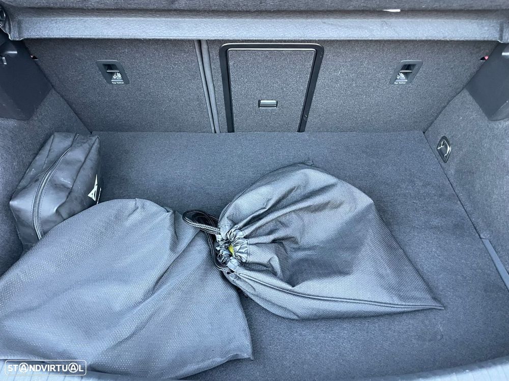 Cupra Leon 1.4 e-Hybrid VZ DSG - 45