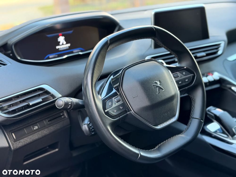 Peugeot 3008 1.2 PureTech Allure S&S EAT8 - 22