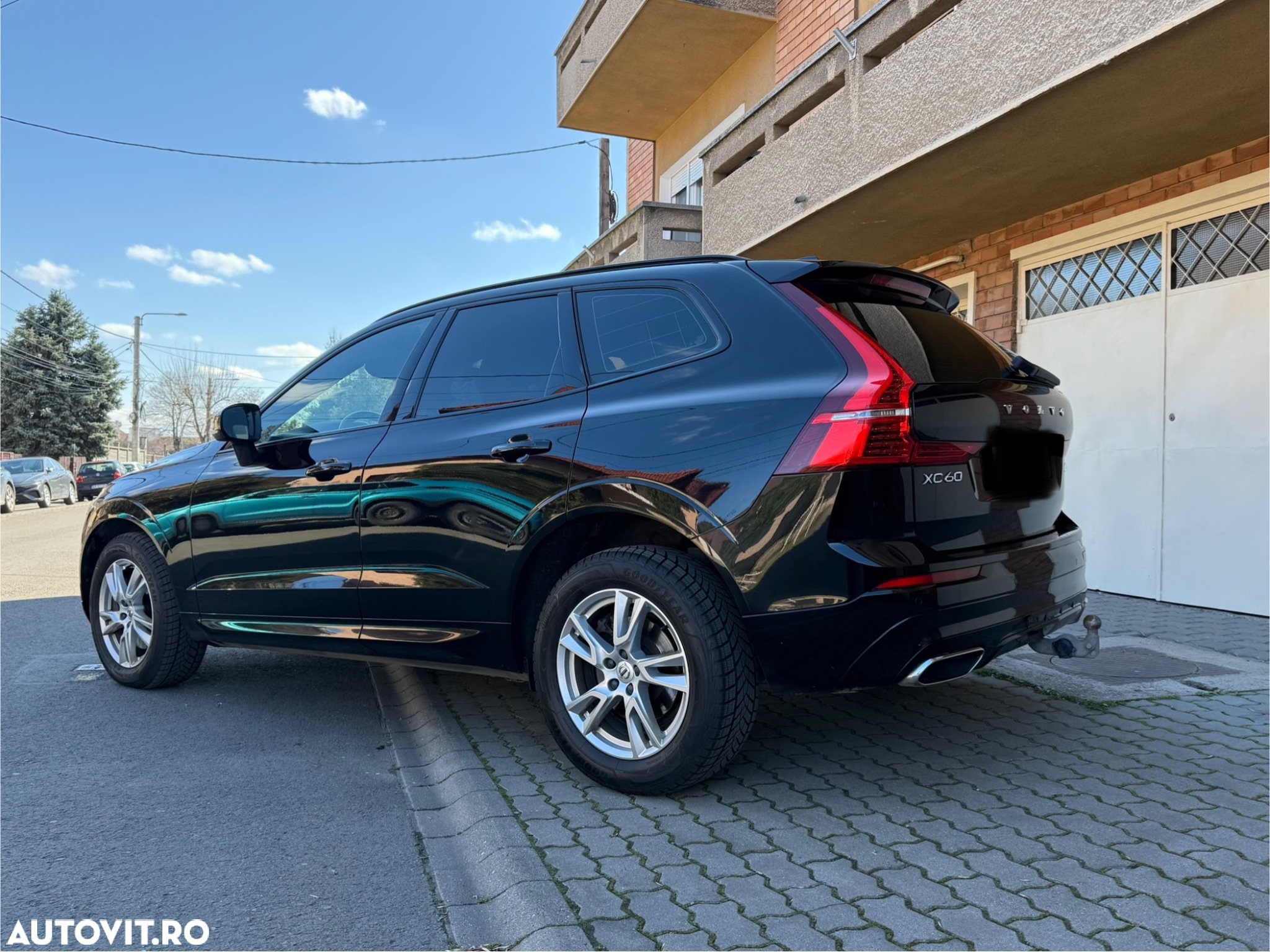 Volvo XC 60 D4 AWD R-Design - 30