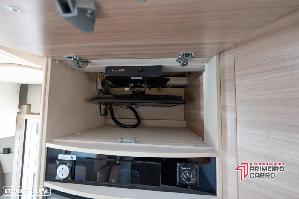 Adria Matrix 670 SBC 50 anos 5 lugares - 31