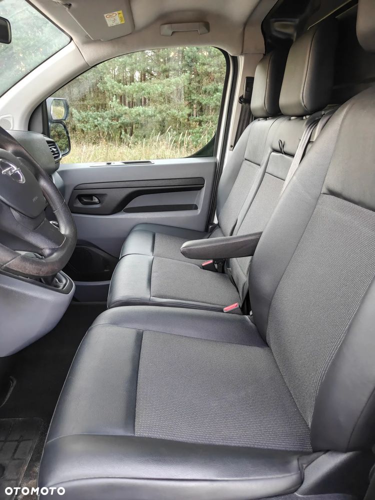 Opel Vivaro - 16