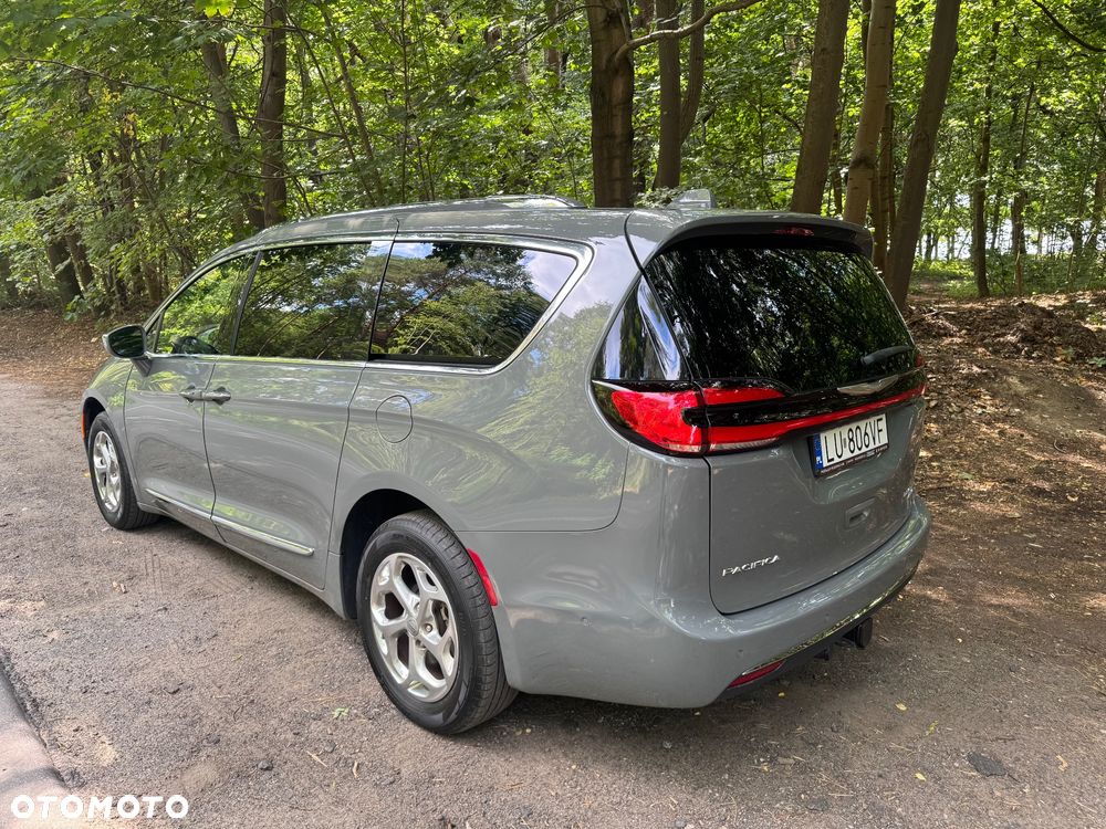 Chrysler Pacifica - 8