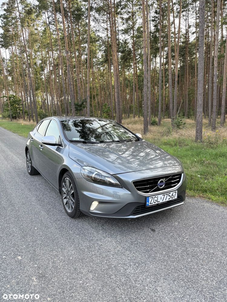 Volvo V40 D2 Drive-E R-Design Kinetic - 11