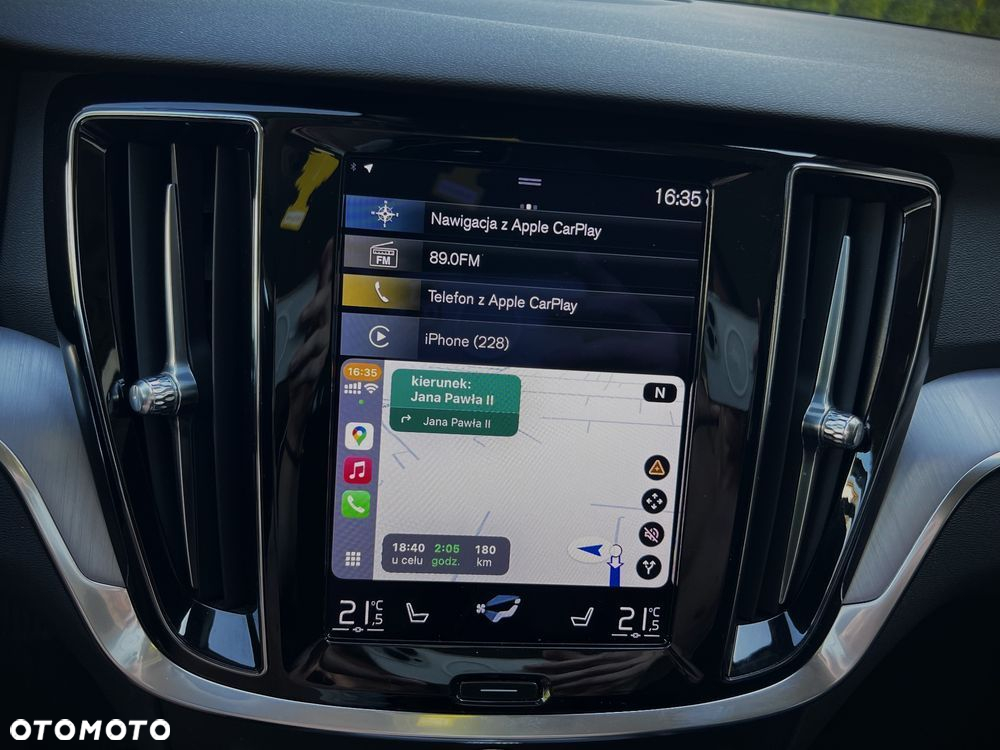Volvo V60 T4 Momentum Pro - 32