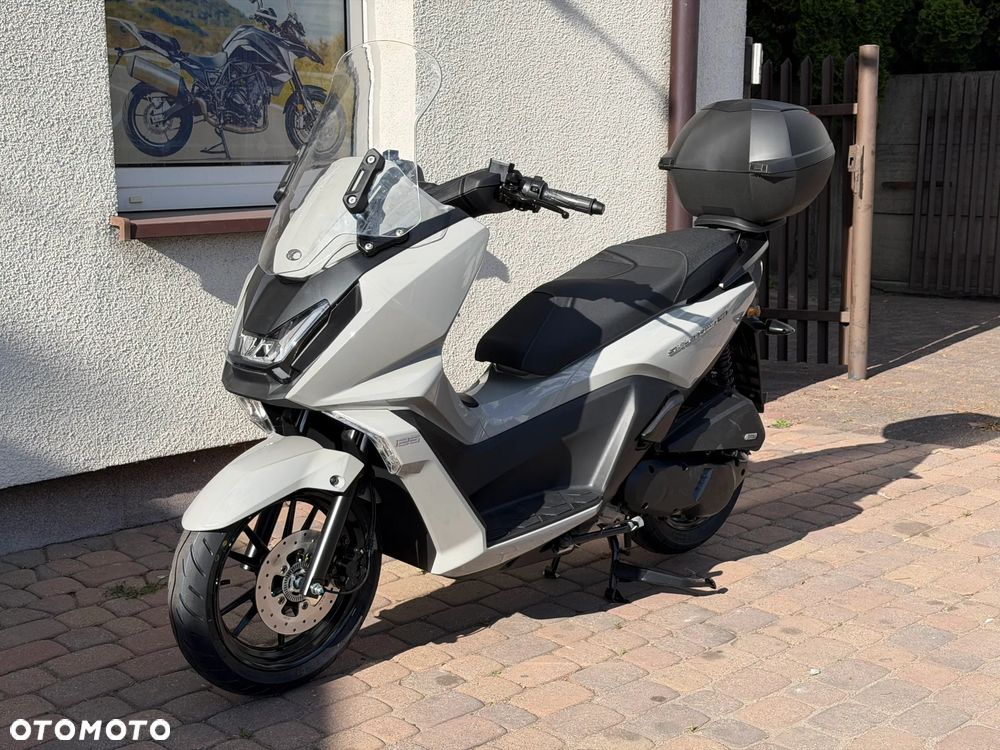 Kymco Skytown - 3