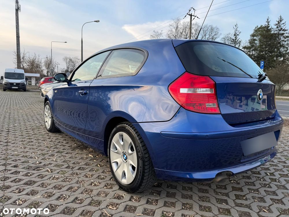 BMW Seria 1 118d DPF - 4