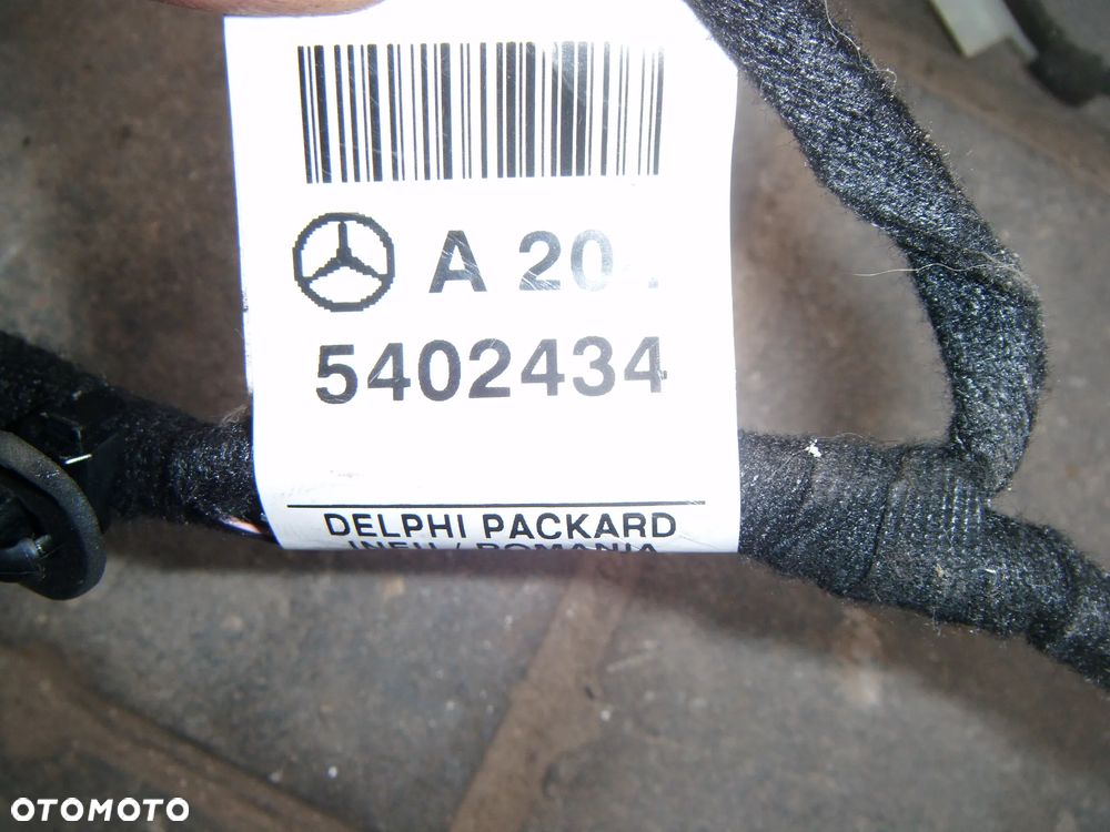 mercedes w204 08r wiązka elektryczna drzwi prawy przód a2045402434 - 2