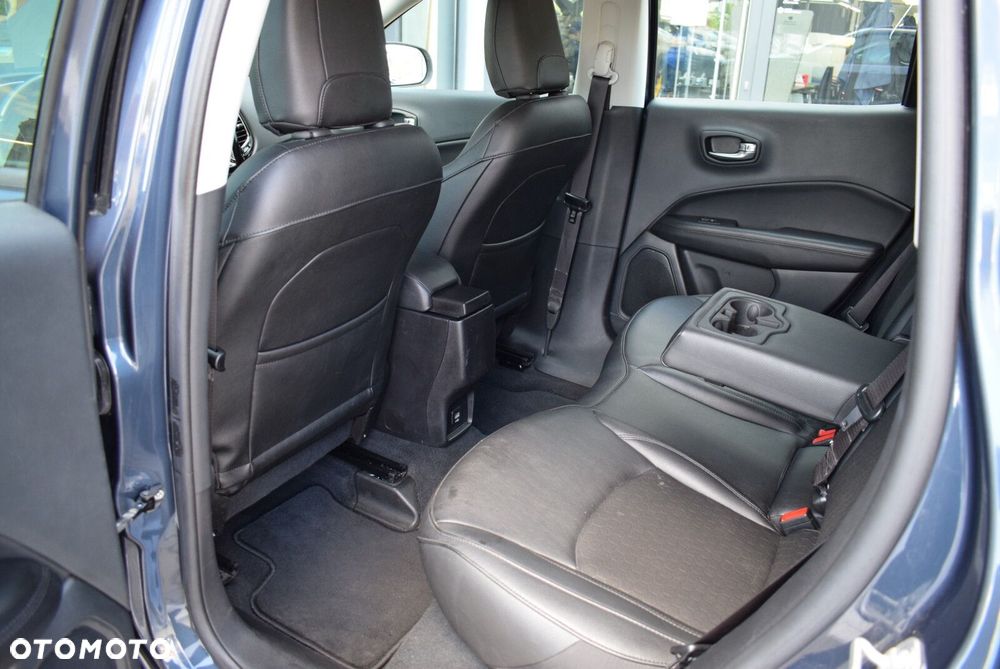 Jeep Compass 1.3 TMair Night Eagle FWD S&S - 24