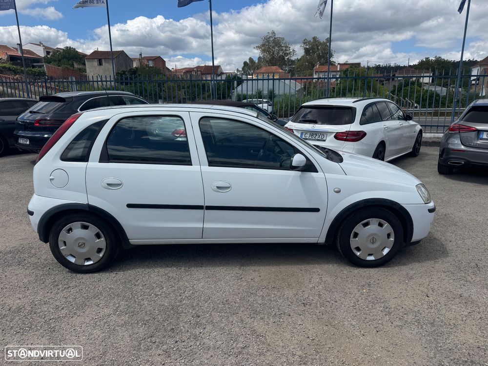 Opel Corsa 1.3 CDTi First - 21