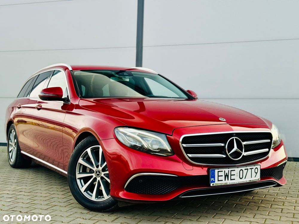 Mercedes-Benz Klasa E 220 d 9G-TRONIC Exclusive - 1