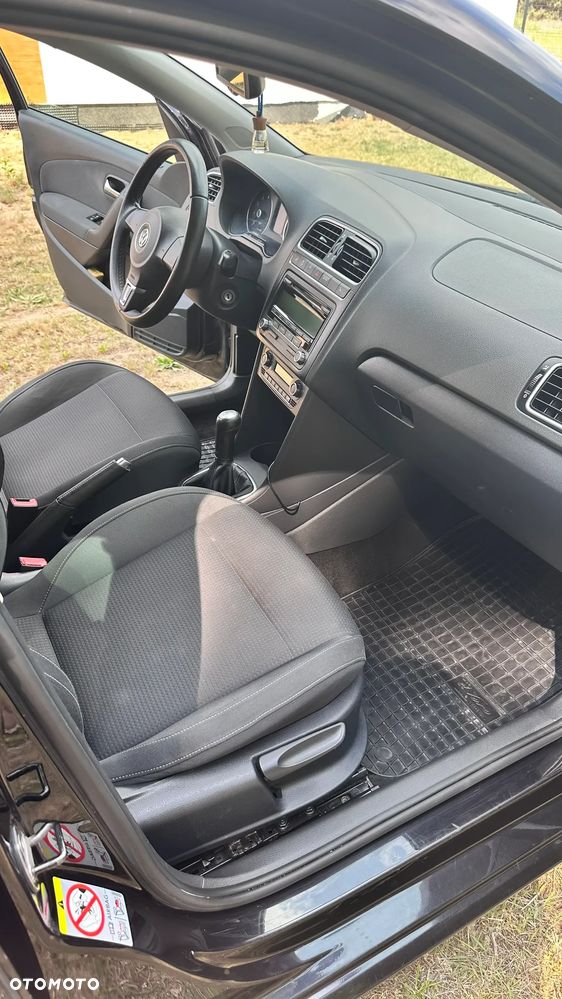 Volkswagen Polo 1.4 16V Comfortline - 12