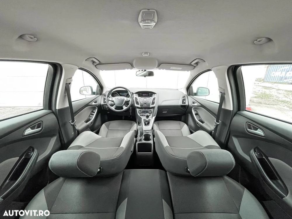 Ford Focus - 6