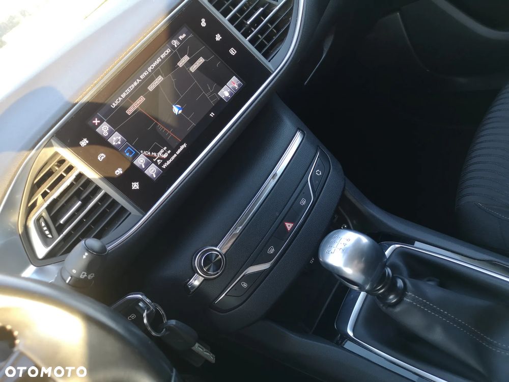 Peugeot 308 125 THP Active - 21