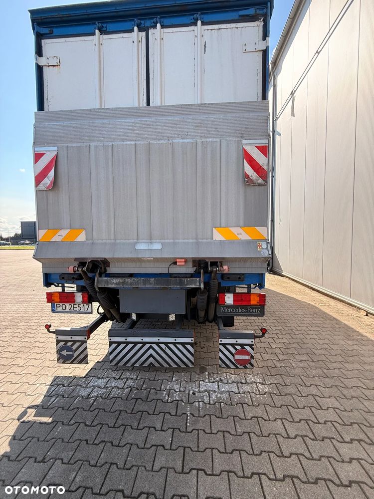 Mercedes-Benz AXOR - 2