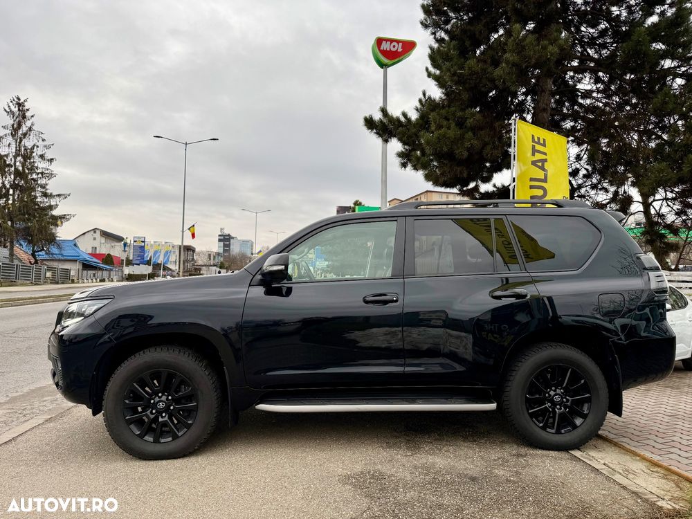 Toyota Land Cruiser 2.8l D-4D 204 CP A/T Luxury Black Matte Edition - 12
