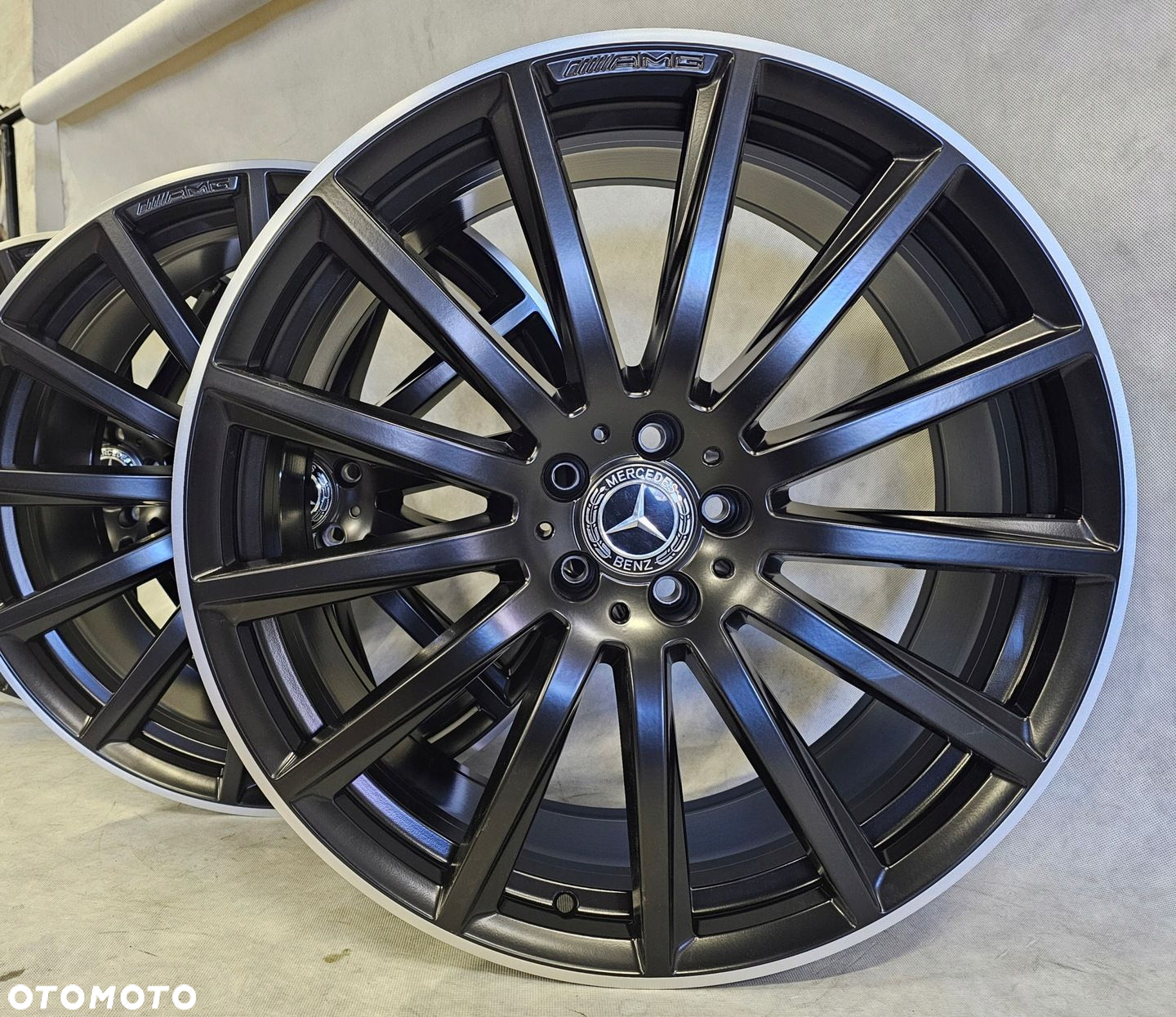 FELGI MERCEDES GLS AMG A1674017500 A1674017600 9,5x22 ET45 11,5x22 ET47 - 2