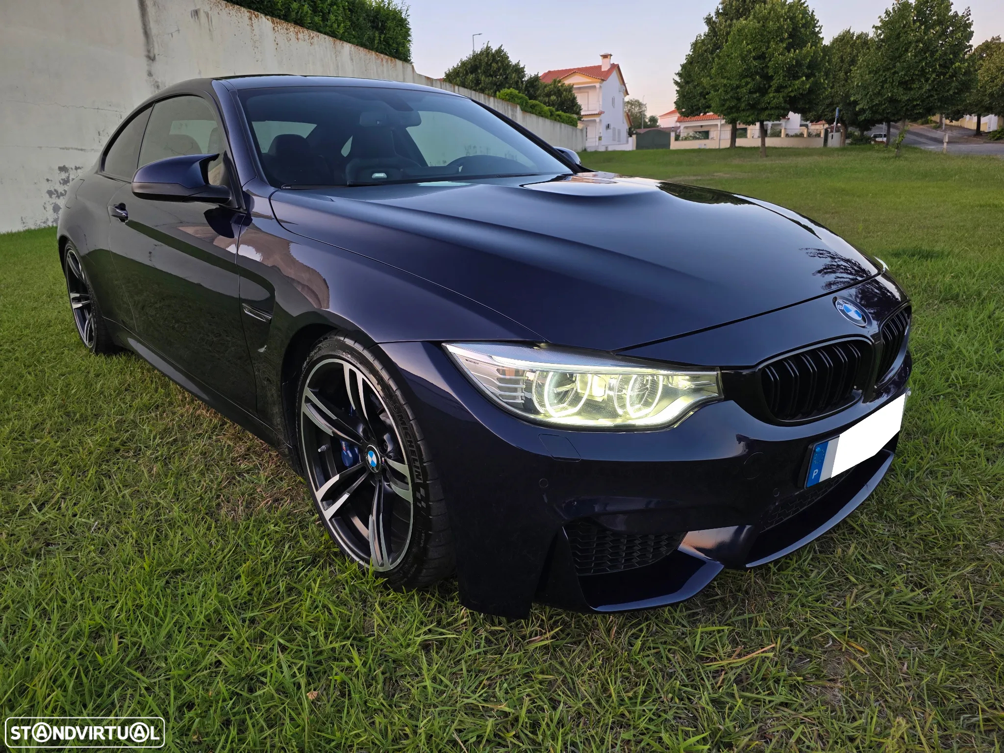 BMW M4 Auto - 33