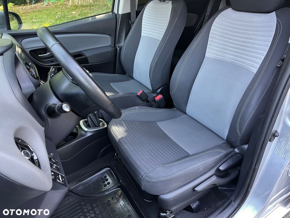 Toyota Yaris 1.5 Premium - 11