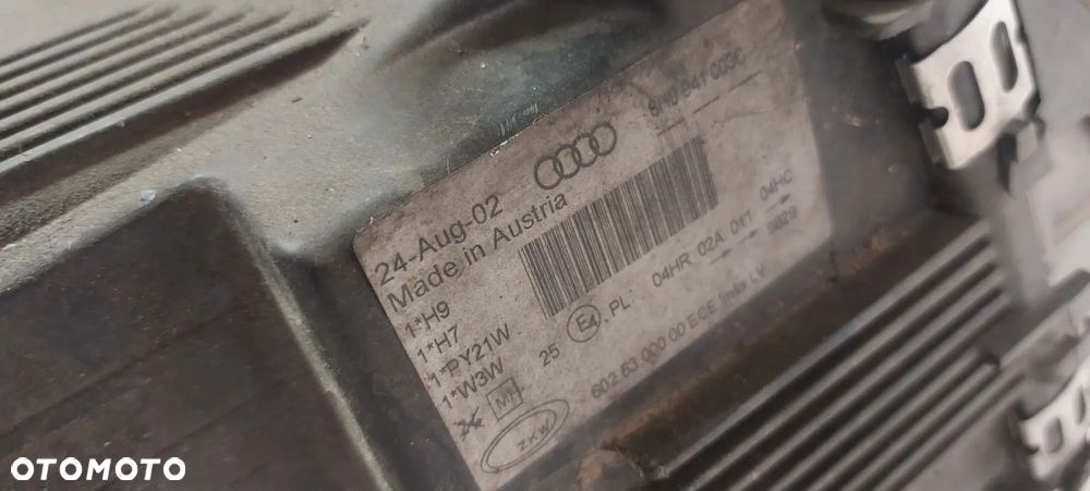 .  PRZOD PRZREDNIA LAMPA LEWA AUDI A4 B6 CABRIO - 5