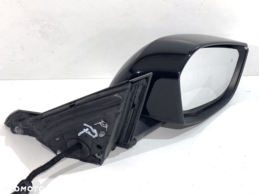 LUSTERKO PRAWY  PEUGEOT 308 SW III (FC_, FJ_, FR_, F4_) 2021 - 2022 PureTech 130 (FRHNSL, FRHNST) 96 - 1