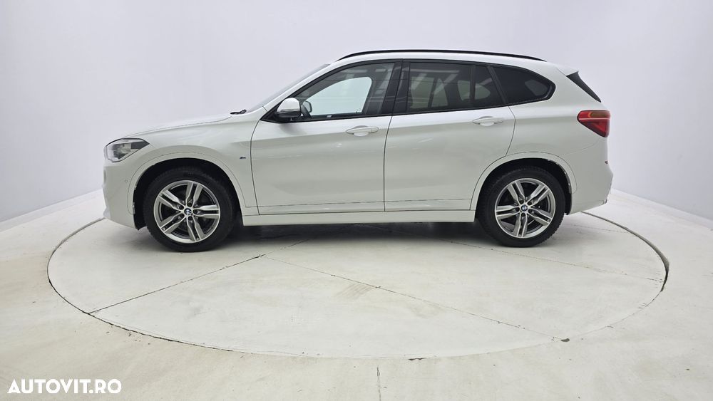 BMW X1 xDrive20d AT - 9